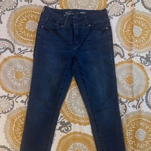 Seven 7 Jeans Size 10, Skinny, Super Stretchy, Excellent Condition..